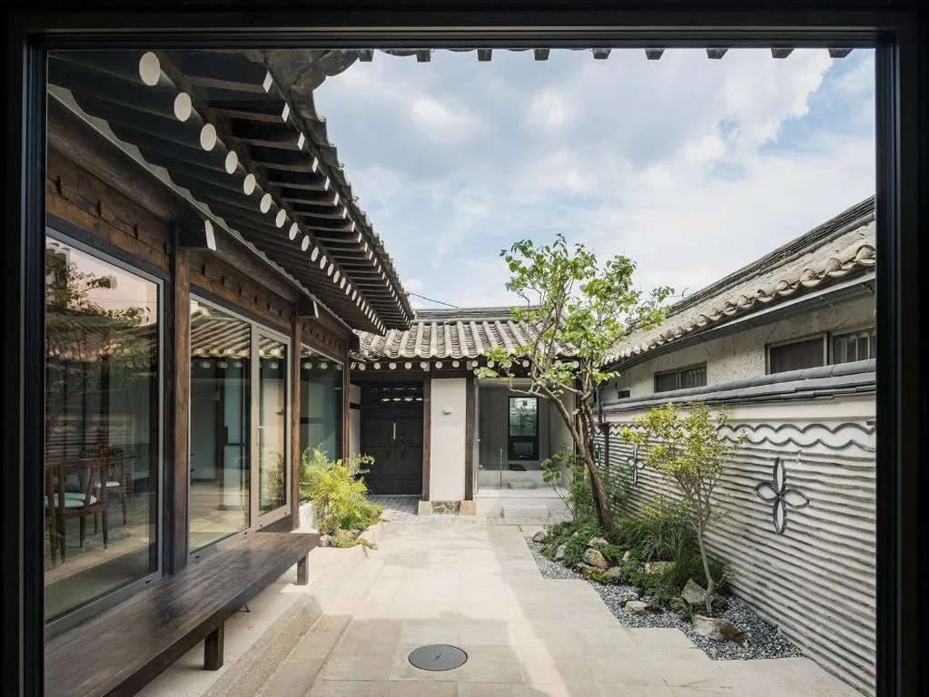 Nostalgia Hanok Hotel — 4