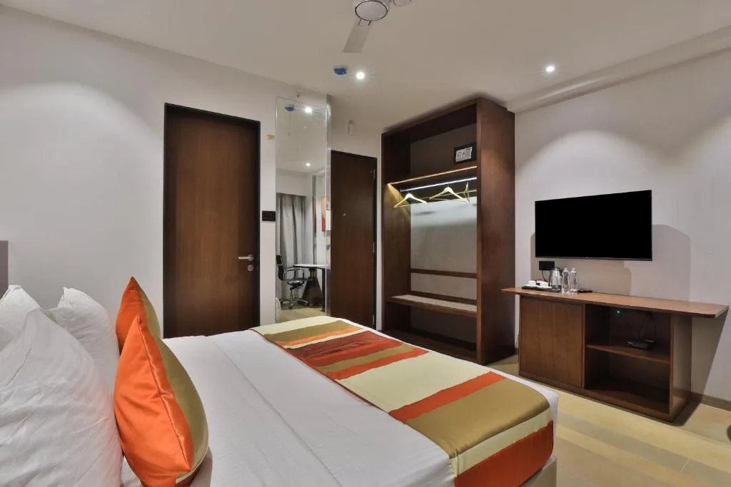 Hotel Elements Surat — 3
