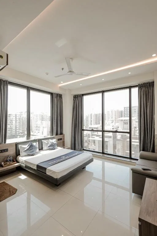 Hotel Gold Palace Inn — 2