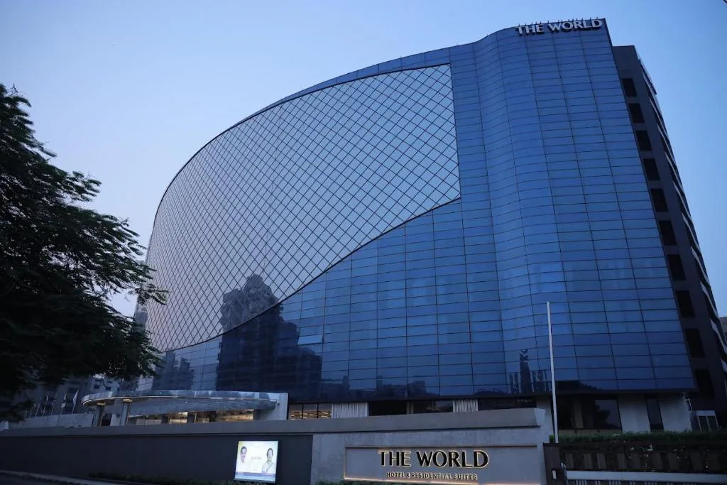 Regenta - The World Surat