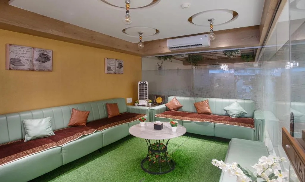 Treebo Urban, 1 Km From Railway Station — 4