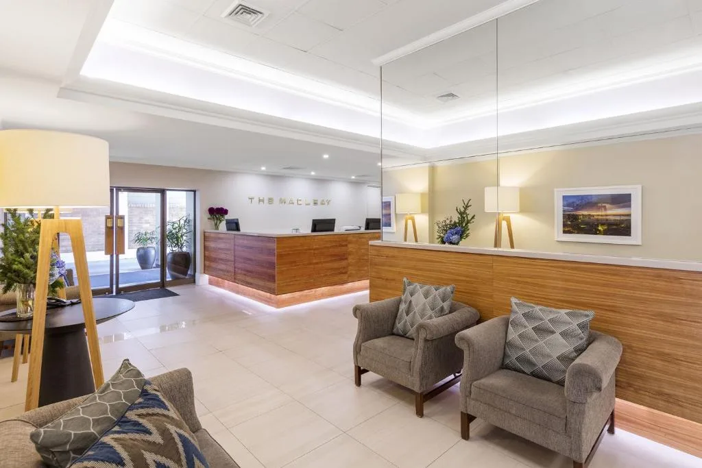 Macleay Hotel — 5