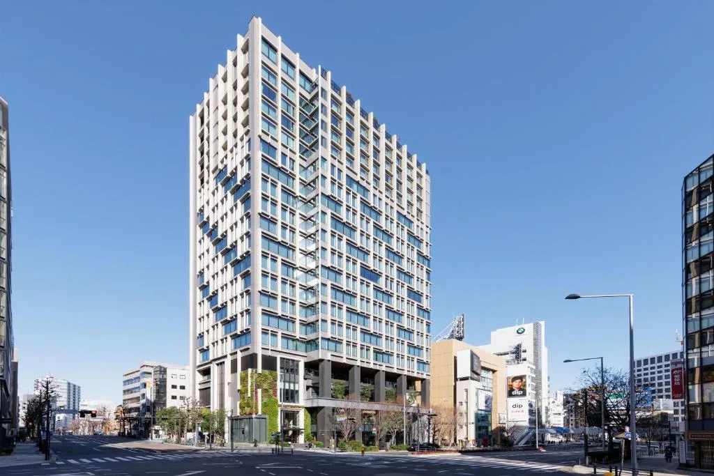THE AOYAMA GRAND HOTEL — 3