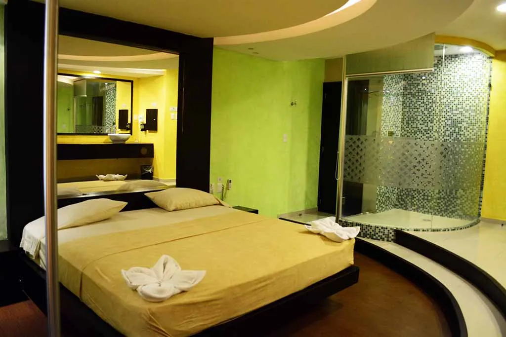 Suites XIU — 3