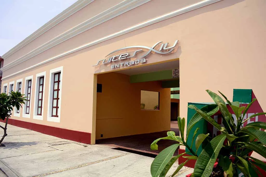 Suites XIU — 4