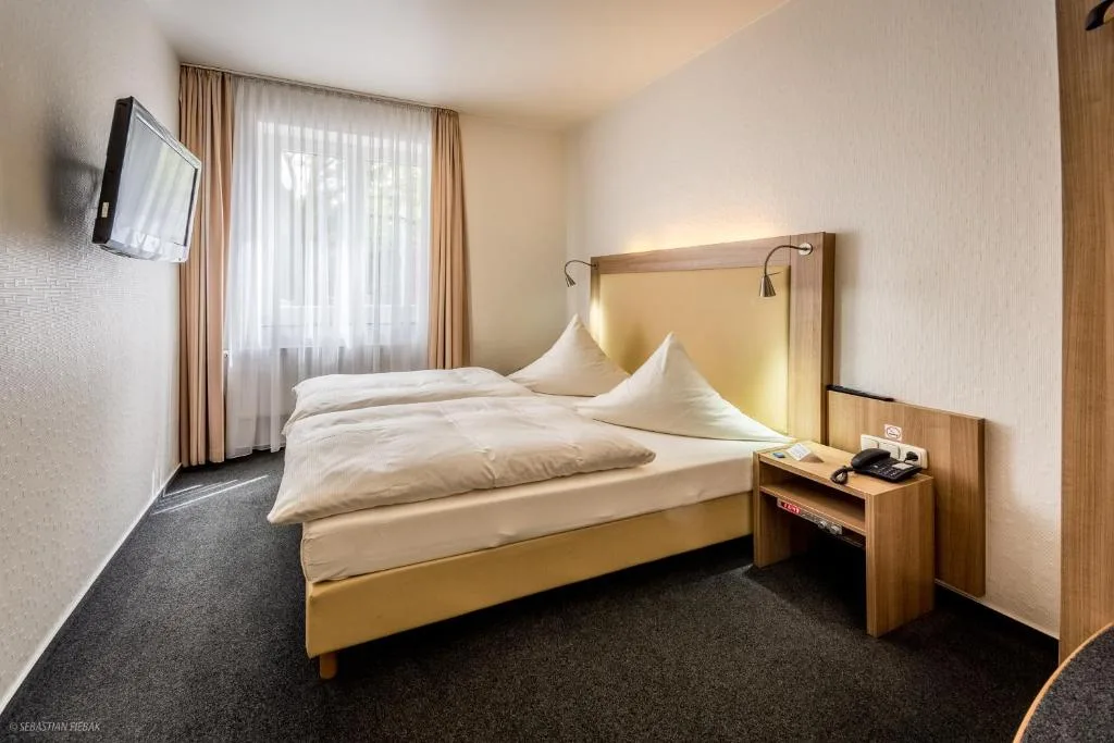 Hotel Lousberg - Hôtel 3 étoiles, Aachen, Aachen - photo 1