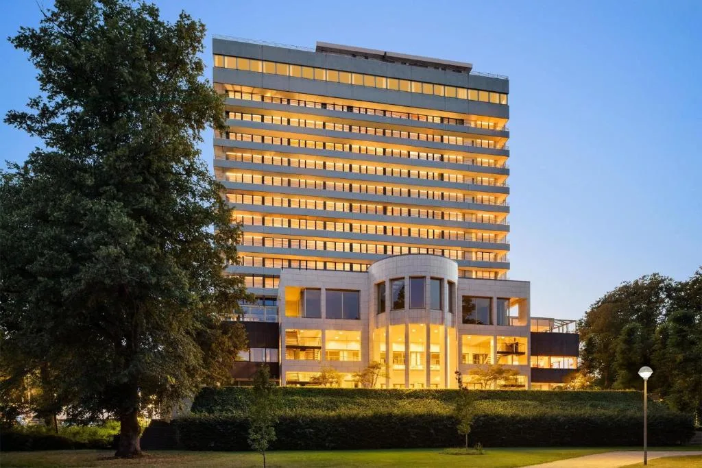 Comwell Hvide Hus Aalborg, Dolce by Wyndham - 4-star hotel in Aalborg, Aalborg - photo 1