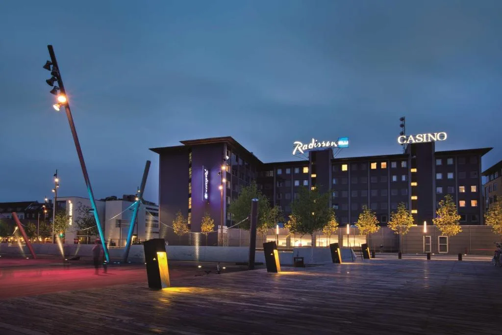 Radisson Blu Limfjord Hotel, Aalborg - 4-star hotel in Aalborg, Aalborg - photo 1