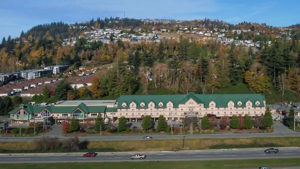 Clarion Hotel & Conference Centre - 4-star hotel in Abbotsford, Abbotsford - photo 1