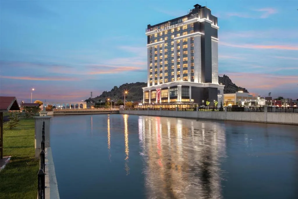 Doubletree By Hilton Afyonkarahisar - 5-star hotel in Afyon, Afyon - photo 1
