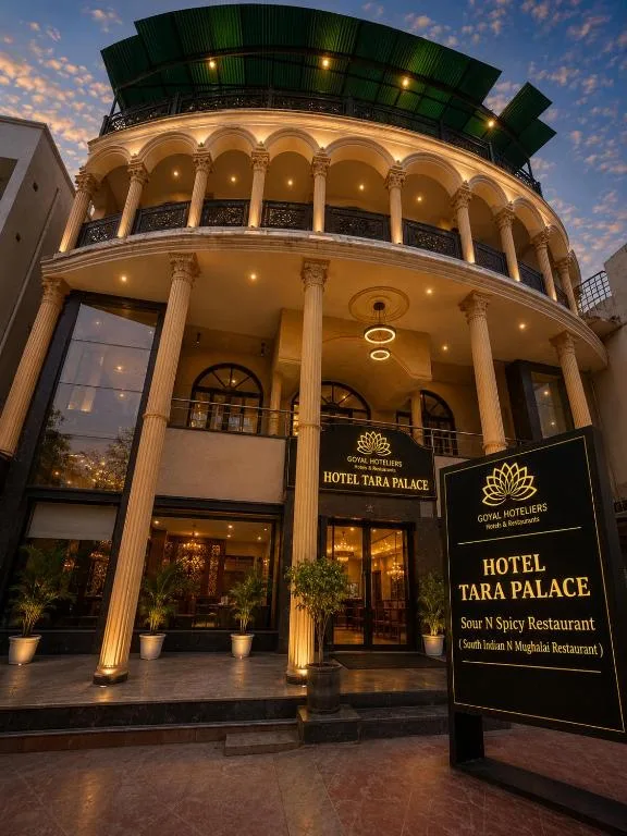 Goyal Hotelirs - Hotel Tara Palace near Tajmahal east gate, Agra - Hotel de 3 estrelas em Agra, Agra - photo 1