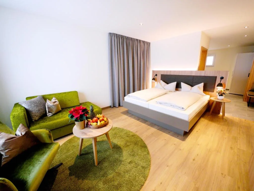 Berghotel Zollersteighof - 3-star hotel in Albstadt, Albstadt - photo 1