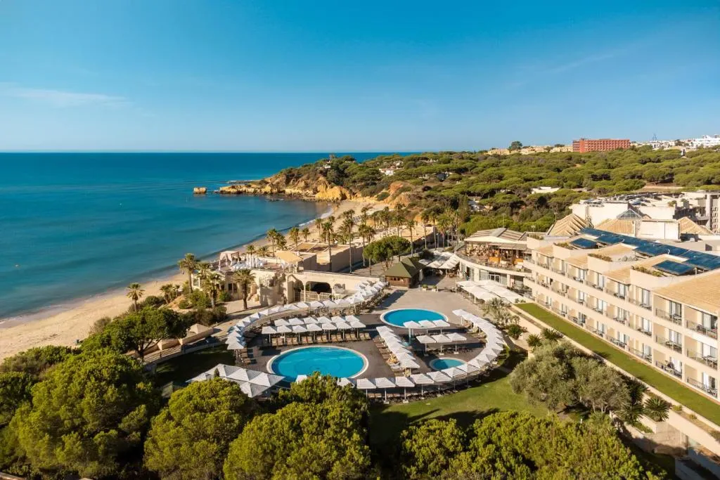 exterior facade and entrance at the hotel, Algarve