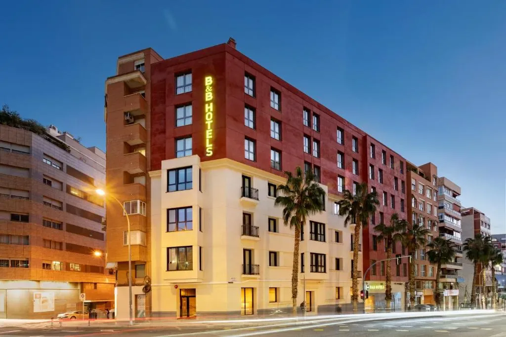 B&B HOTEL Alicante Centro - Hotel de 3 estrelas em Avenida Salamanca, Alicante - photo 1