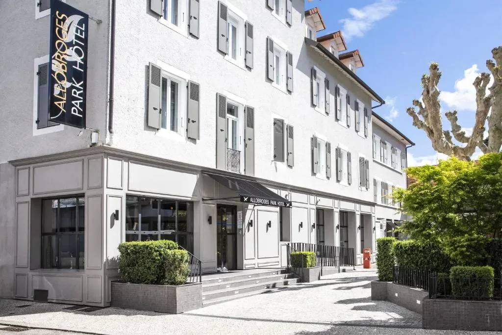 Allobroges Park Hôtel - 3-star hotel in 11 rue Sommeiller, Annecy - photo 1