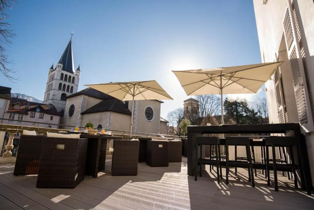 Apparthotel Privilodges Le Royal - 3-star hotel in Centre, Annecy - photo 1