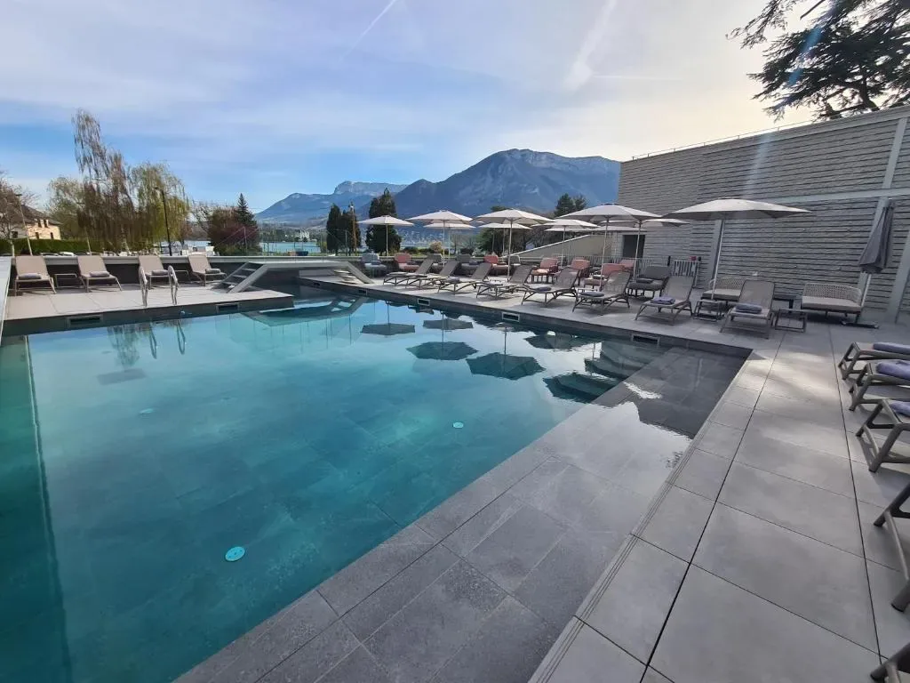 Le Pélican - 4-star hotel in Annecy, Annecy - photo 1