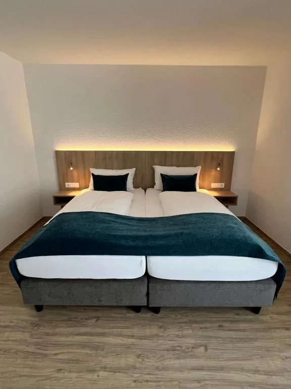 Hotel Fantasie - Hôtel 3 étoiles, Ansbach, Ansbach - photo 1
