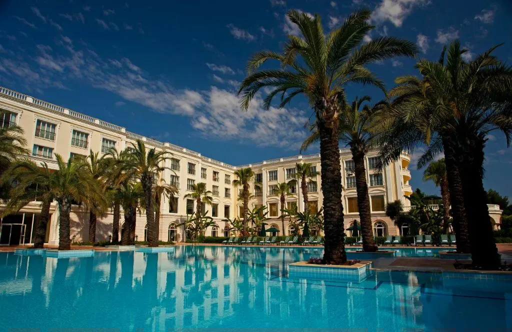IC Hotels Airport outdoor pool complex in Antalya