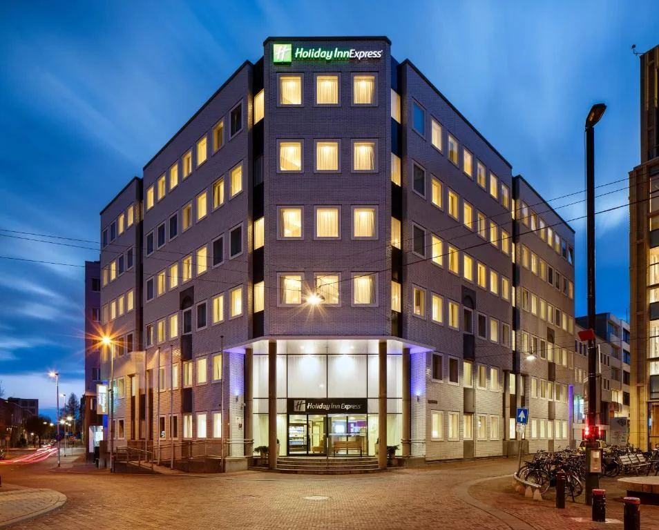 Holiday Inn Express Arnhem by IHG - Hotel de 3 estrelas em Arnhem, Arnhem - photo 1