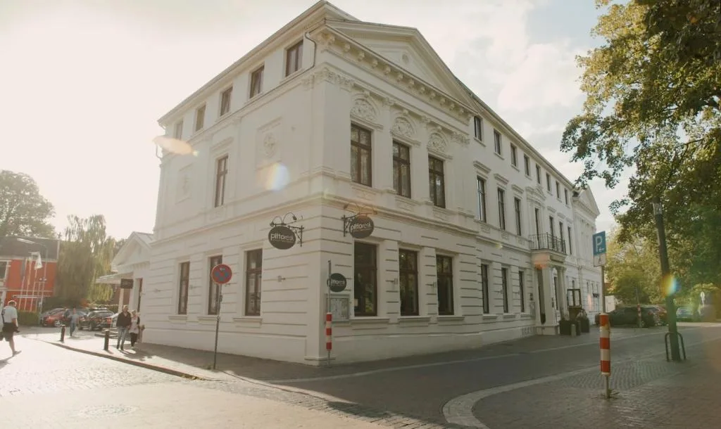 Hotel Am Schloss Aurich - Hôtel 4 étoiles, Aurich, Aurich - photo 1