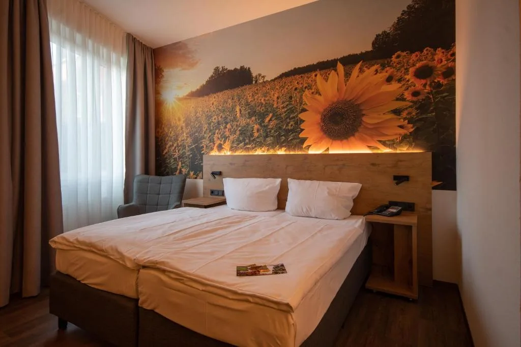 Hotel Stadt Aurich - 3-star hotel in Aurich, Aurich - photo 1