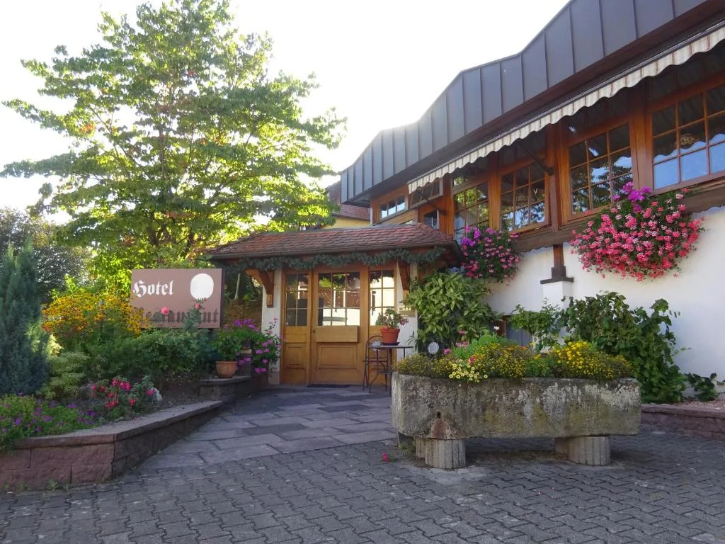 Hotel Altenberg - Hotel de null estrellas en Baden-Baden, Baden-Baden - photo 1