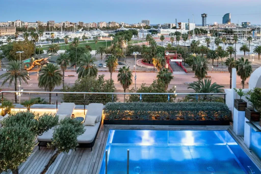 Serras Barcelona - 5-star hotel in Ciutat Vella, Barcelona - photo 1