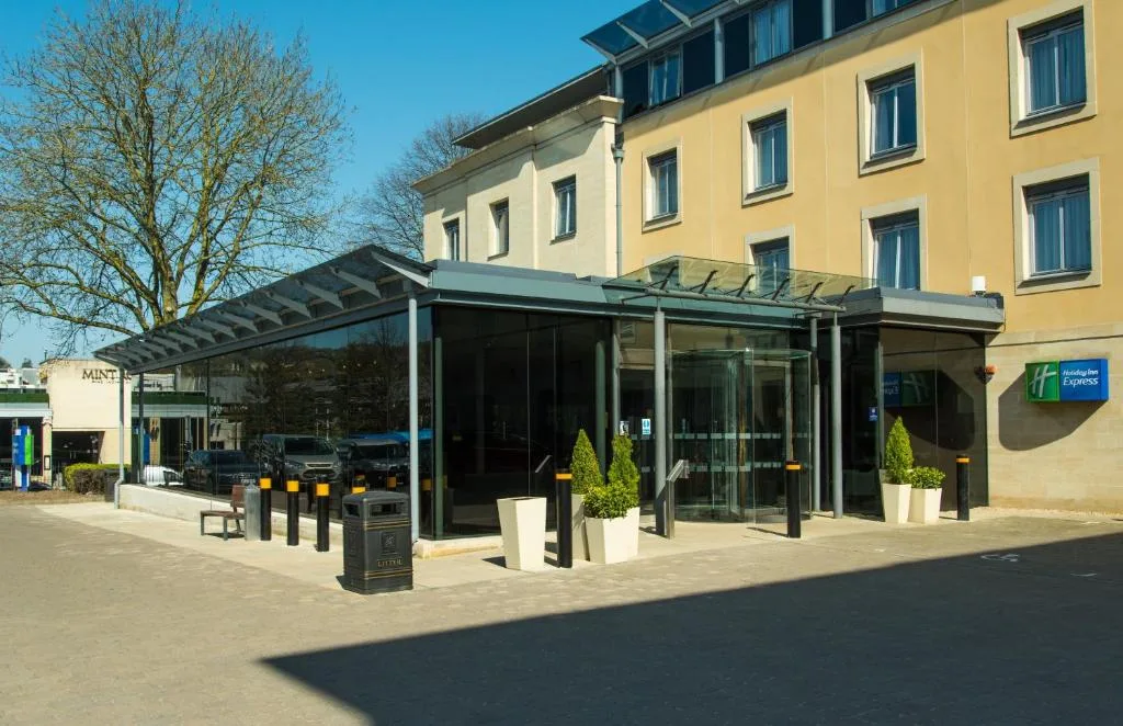 Holiday Inn Express Bath by IHG - 3-star hotel in Bath, Bath - photo 1