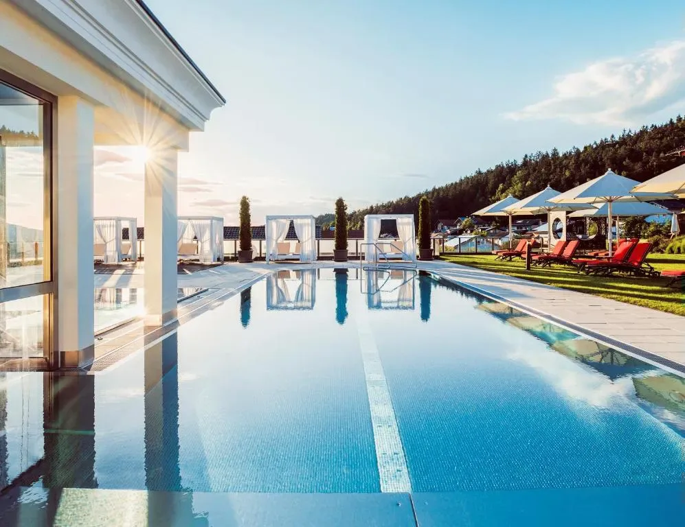 Wellnesshotel Oswald - 4-star hotel in Kaikenried, Bavaria - photo 1