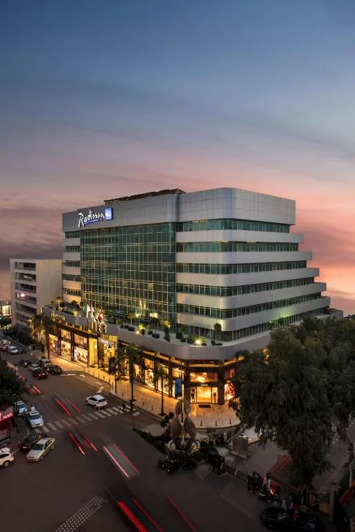 Radisson Blu Hotel, Beirut Verdun - Hotel de 5 estrellas en Beirut, Beirut - photo 1