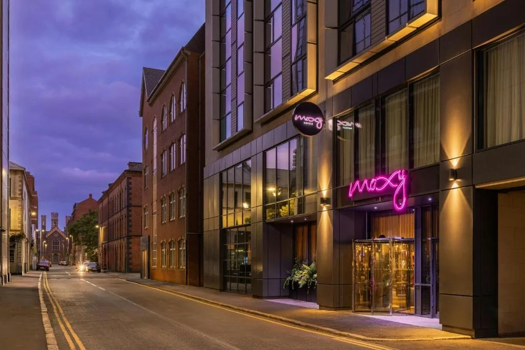 Moxy Belfast City - Hotel de 4 estrelas em Belfast, Belfast - photo 1