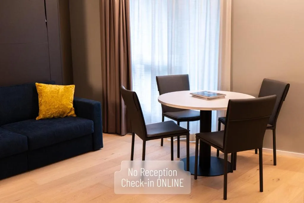 Arbed Living Hotel SELF CHECK IN - Supercharger - Bellinzona - Hotel de 3 estrellas en Bellinzona, Bellinzona - photo 1