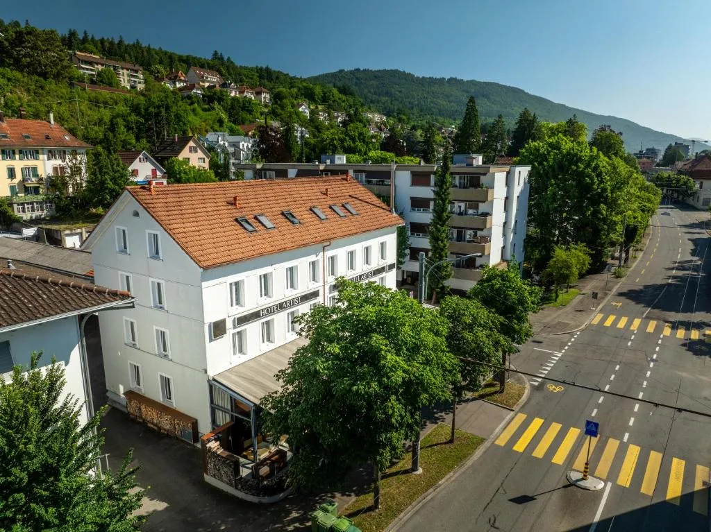 Hotel Artist - Hotel de 3 estrellas en Biel, Biel - photo 1