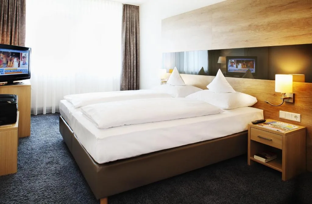 Brackweder Hof - Hotel de 3 estrelas em Bielefeld, Bielefeld - photo 1
