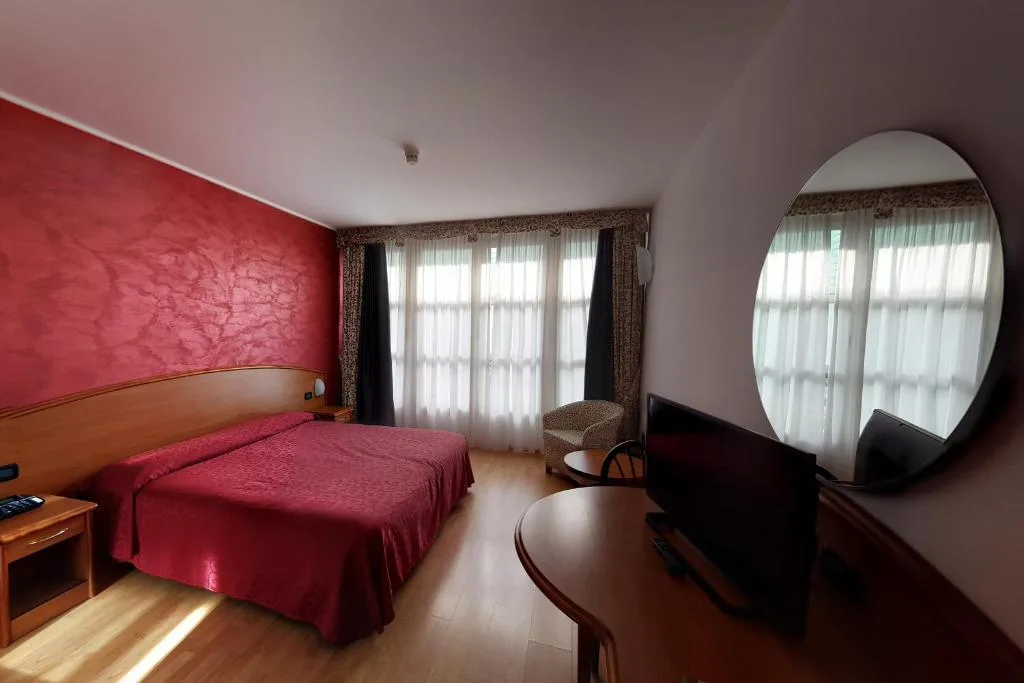 Hotel Europa - Hotel de 3 estrelas em Biella, Biella - photo 1