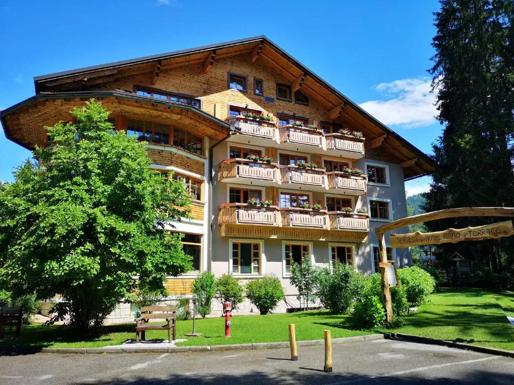 Ribno Alpine Hotel - 4-star hotel in Ribno, Bled - photo 1