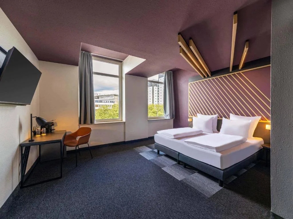 B&B HOTEL Bochum Hbf-Nord - 3-star hotel in Bochum, Bochum - photo 1