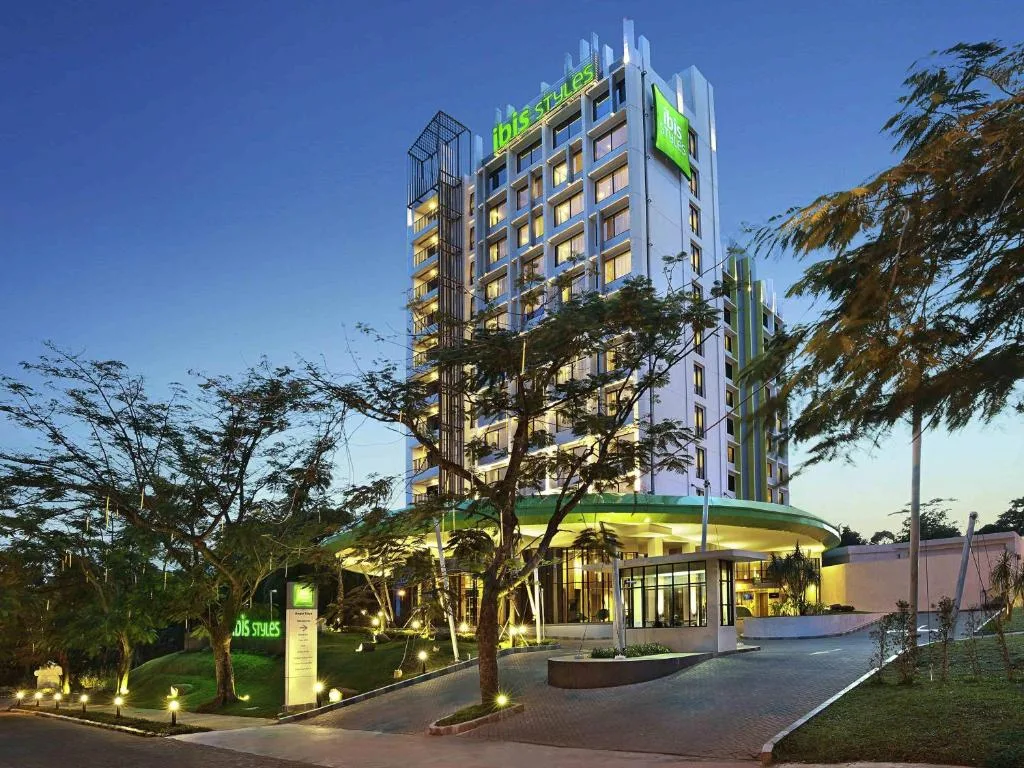 Ibis Styles Bogor Raya - Hotel de 4 estrellas en Bogor, Bogor