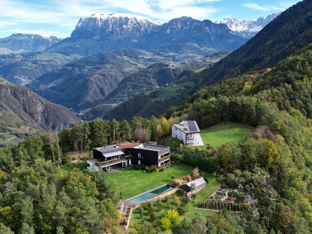 VILLA COLLINA VERDE - Hotel de 4 estrellas en Bolzano, Bolzano - photo 1