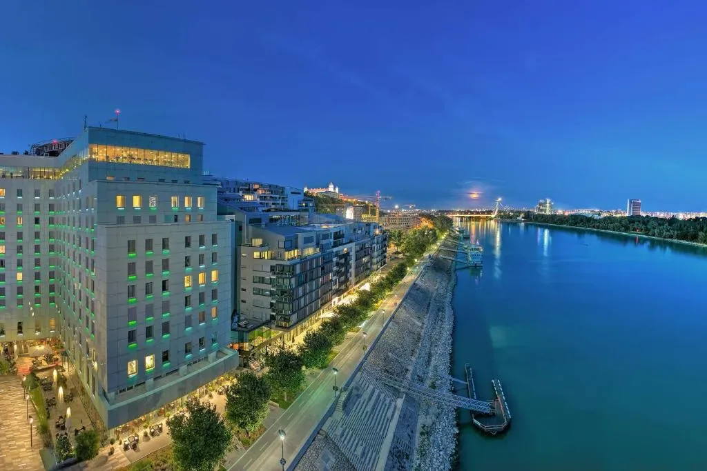 Grand Hotel River Park, a Luxury Collection Hotel, Bratislava - 5-star hotel in Dvorakovo nabrezie 6, 811 02 Bratislava, Slovakia, Bratislava - photo 1