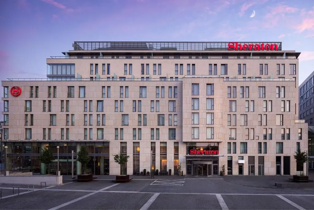 Sheraton Bratislava Hotel - Hotel de 5 estrellas en Pribinova 12, 81109 Bratislava, Slovakia, Bratislava - photo 1