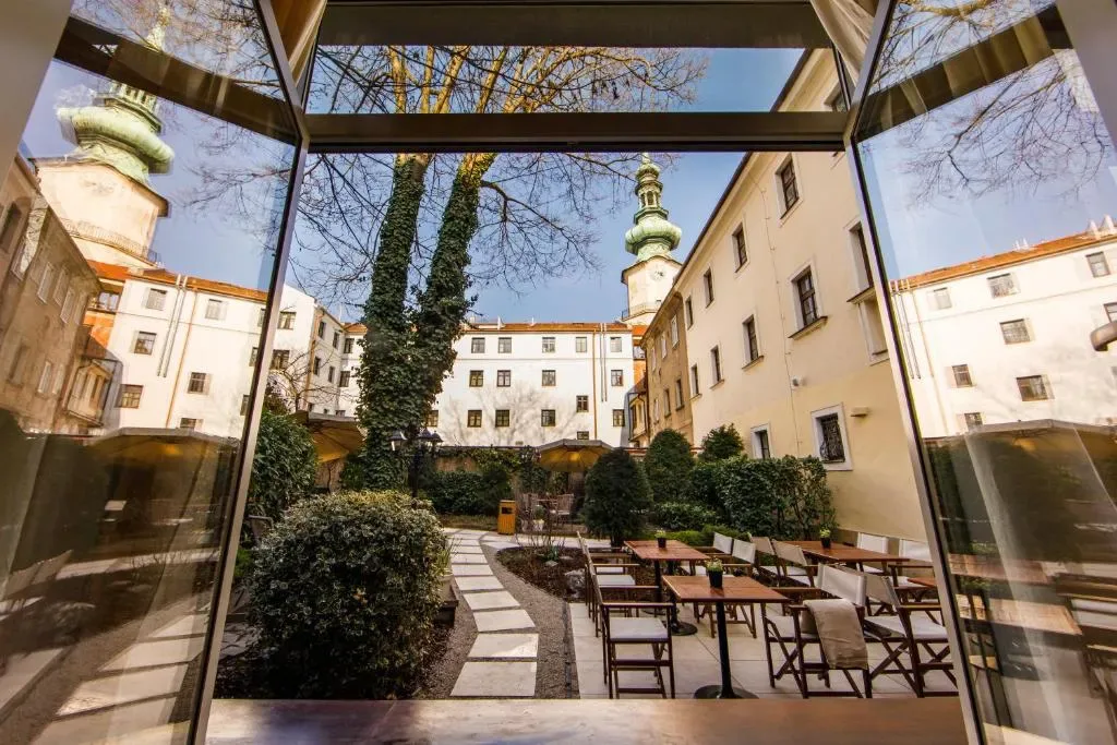 BEIGLI Hotel & Garden - Hotel de 3 estrellas en Old Town, Bratislava - photo 1