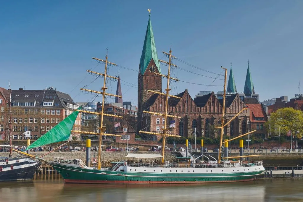 Alexander von Humboldt - Das Schiff - Hotel de null estrelas em Bremen, Bremen - photo 1