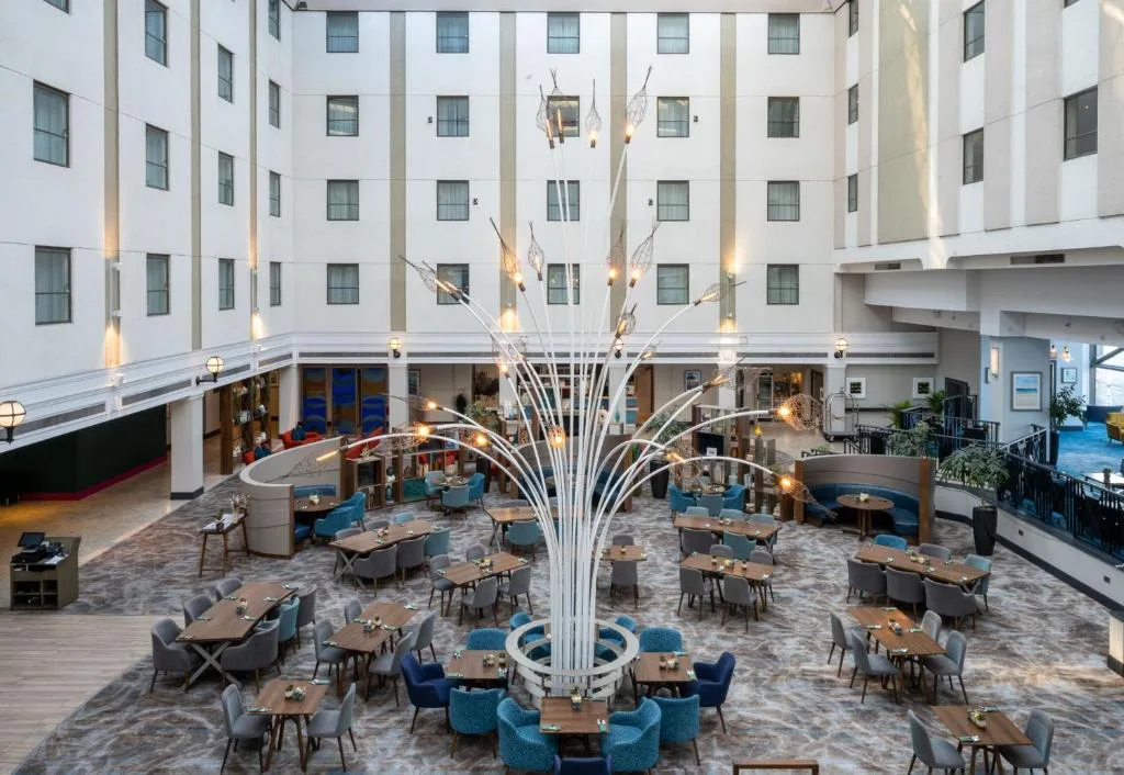 Leonardo Royal Hotel Brighton Waterfront - 4-star hotel in Brighton & Hove, Brighton & Hove - photo 1