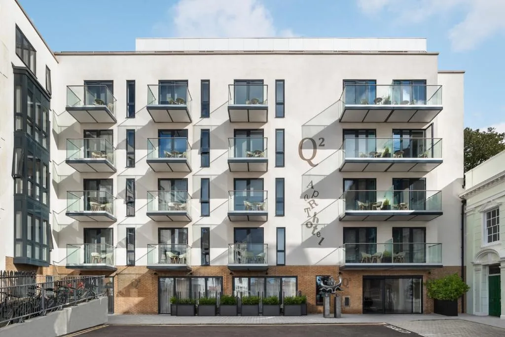 Q Square by Supercity Aparthotels - 4-star hotel in Brighton & Hove, Brighton & Hove - photo 1