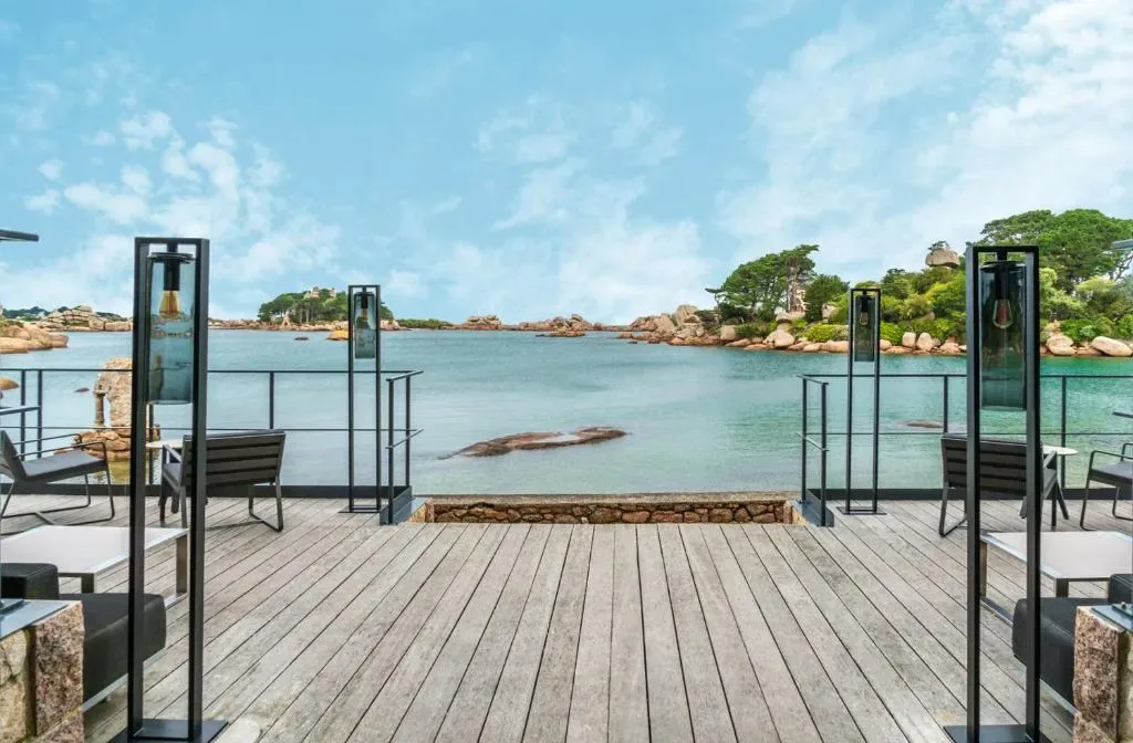 Castel Beau Site - 4-star hotel in Plage Saint-Guirec, Perros-Guirec, Brittany - photo 1