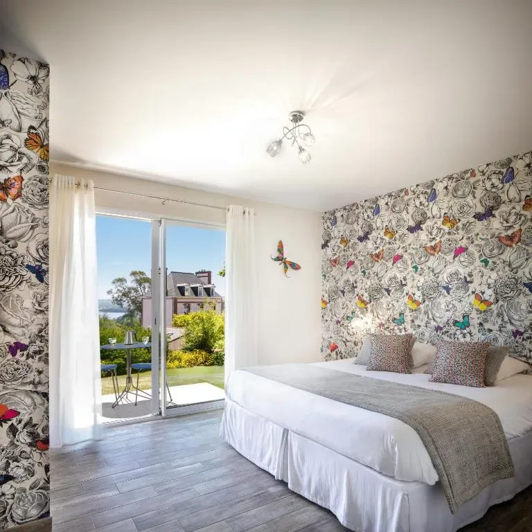 Hôtel Les Agapanthes-Logis Hôtel - Hotel de 3 estrellas en Ploubazlanec, Pink Granite Coast, Brittany - photo 1
