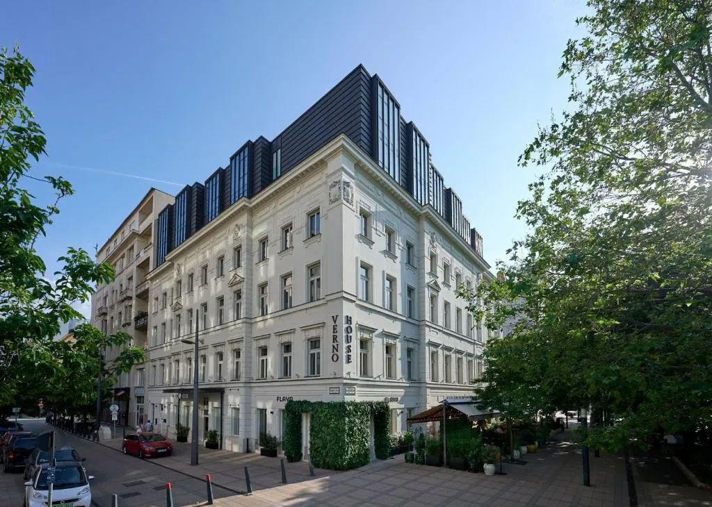 Extérieur du Verno House Budapest sur la rue Oktober 6