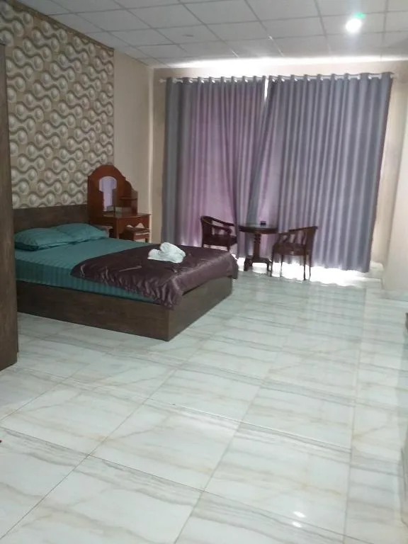 Hello Hotel - Hotel de null estrellas en Bùi Tiếng, Bùi Tiếng - photo 1